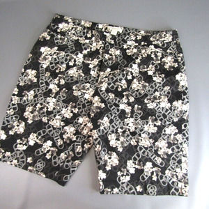 Coldwater Creek Natural Fit Shorts Womens Size 16 Black & White Geometric Floral